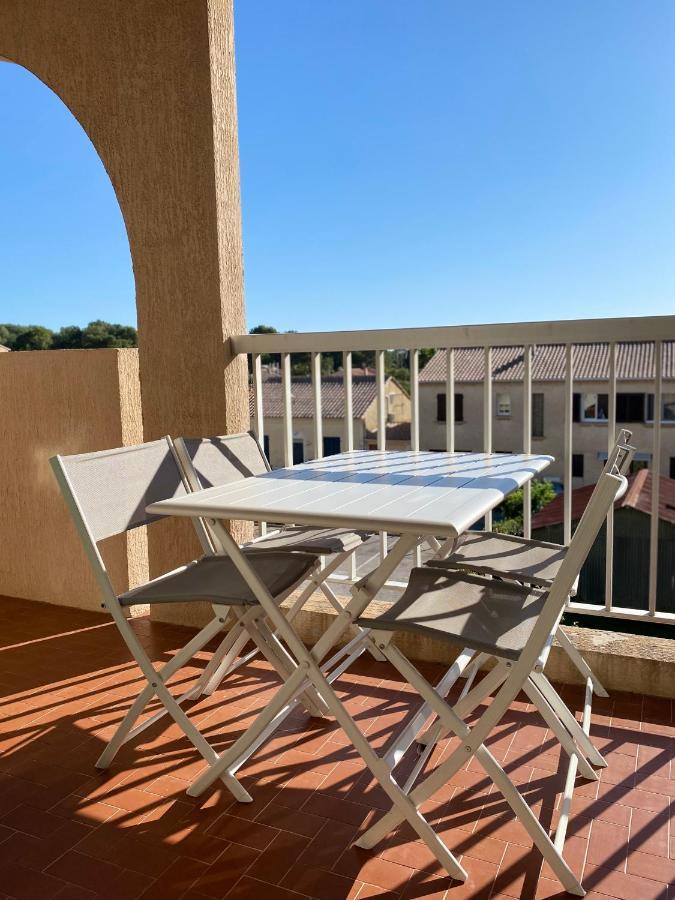 Les Locations Cinaureva "Les Iles D'Or" Appartement La Londe-les-Maures Buitenkant foto